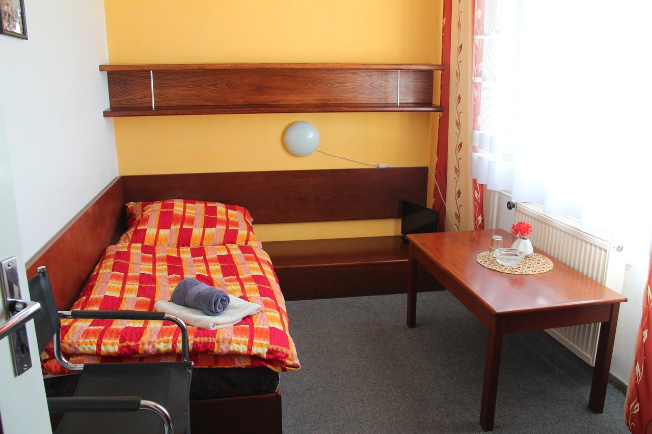 Hotel Rambousek Nové Město nad Metují Εξωτερικό φωτογραφία